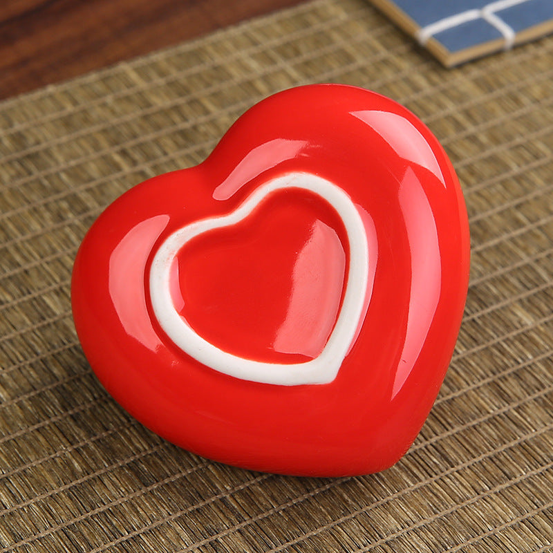 Heart-shaped Ceramics Pet Urn Memorial Ashes Urn (Red)